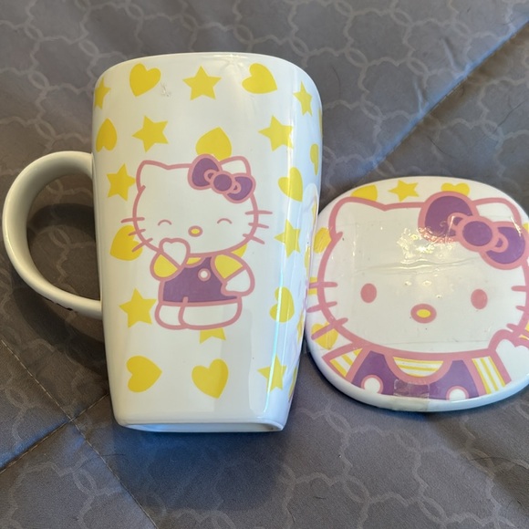 Hello Kitty Rare Mug with lid excellent condition - Picture 4 of 4